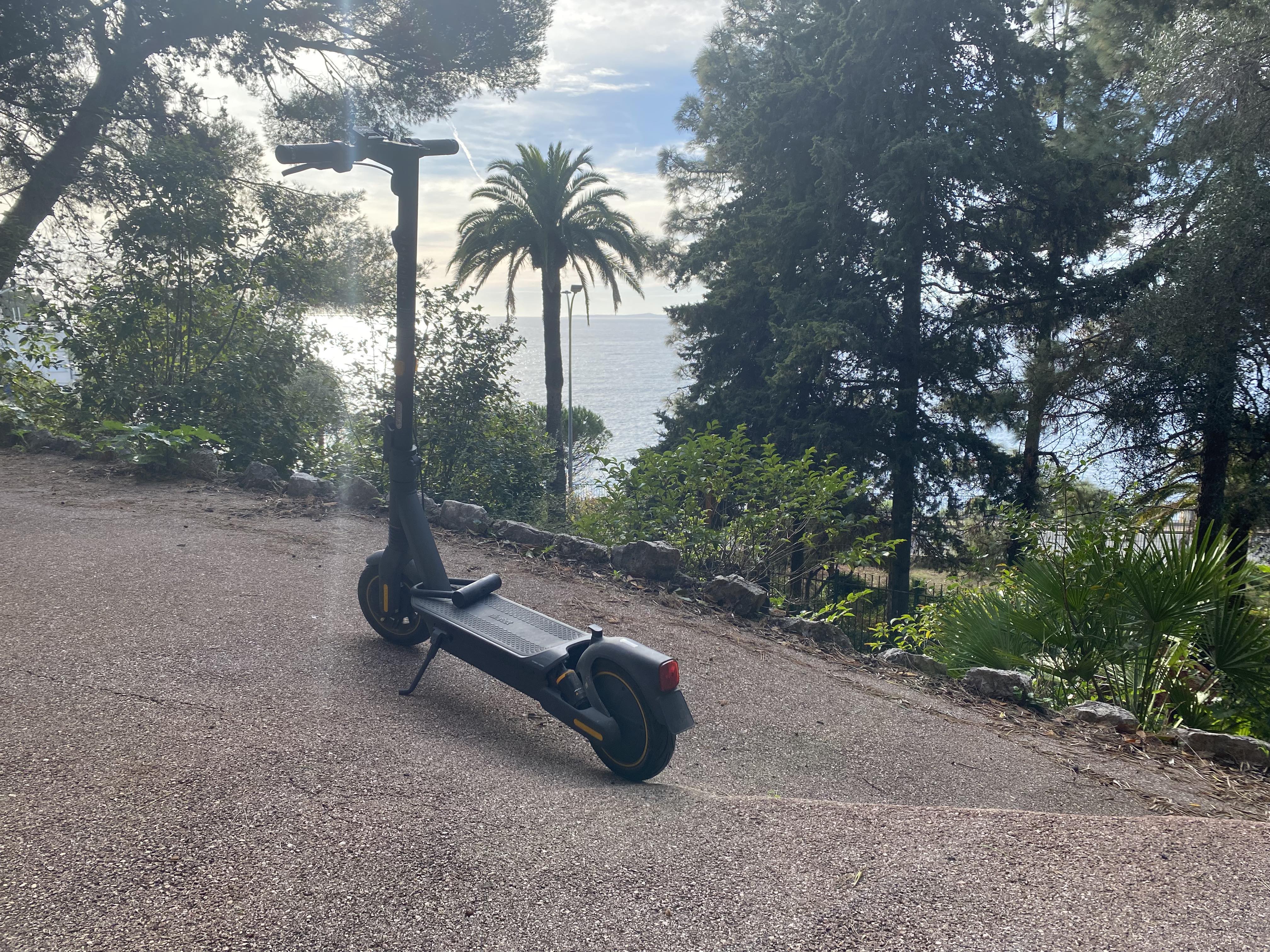 Trottinette Électrique en Libre-Service à Nice